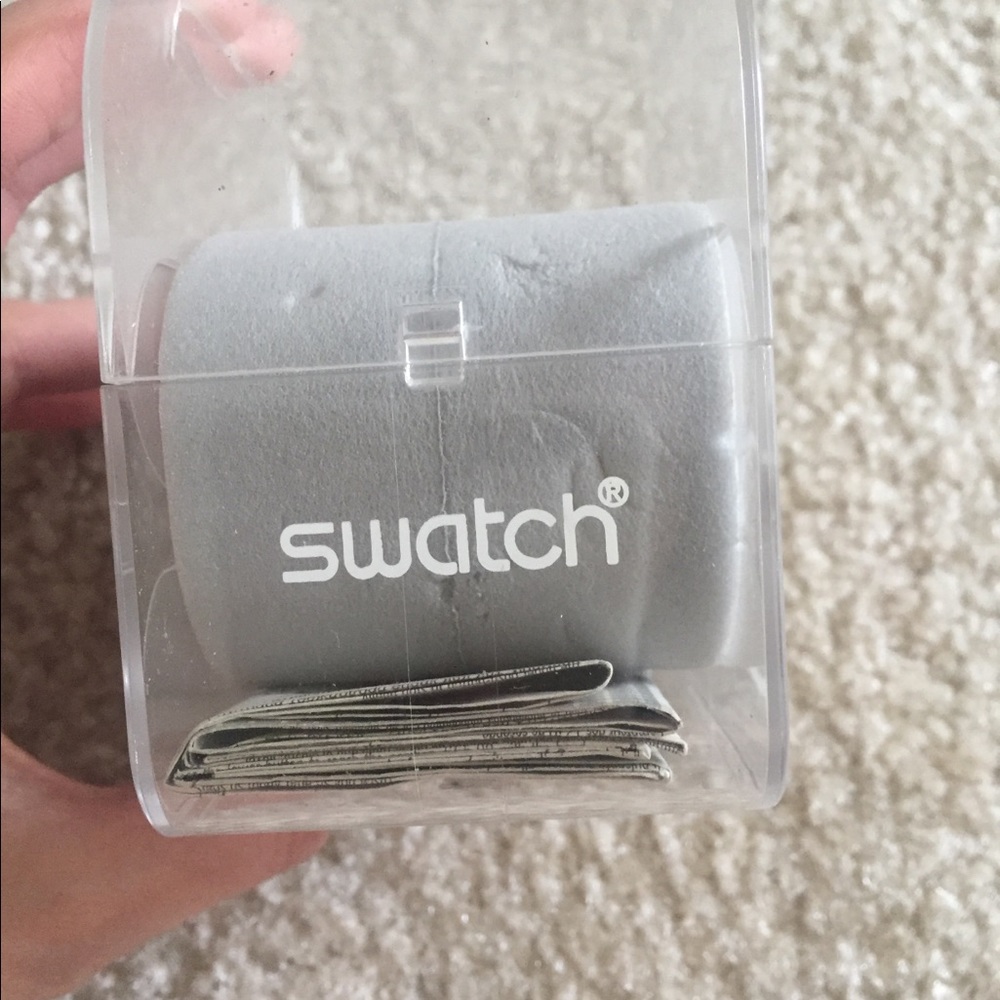 Swatch watch 💜 - Picture 5 of 5